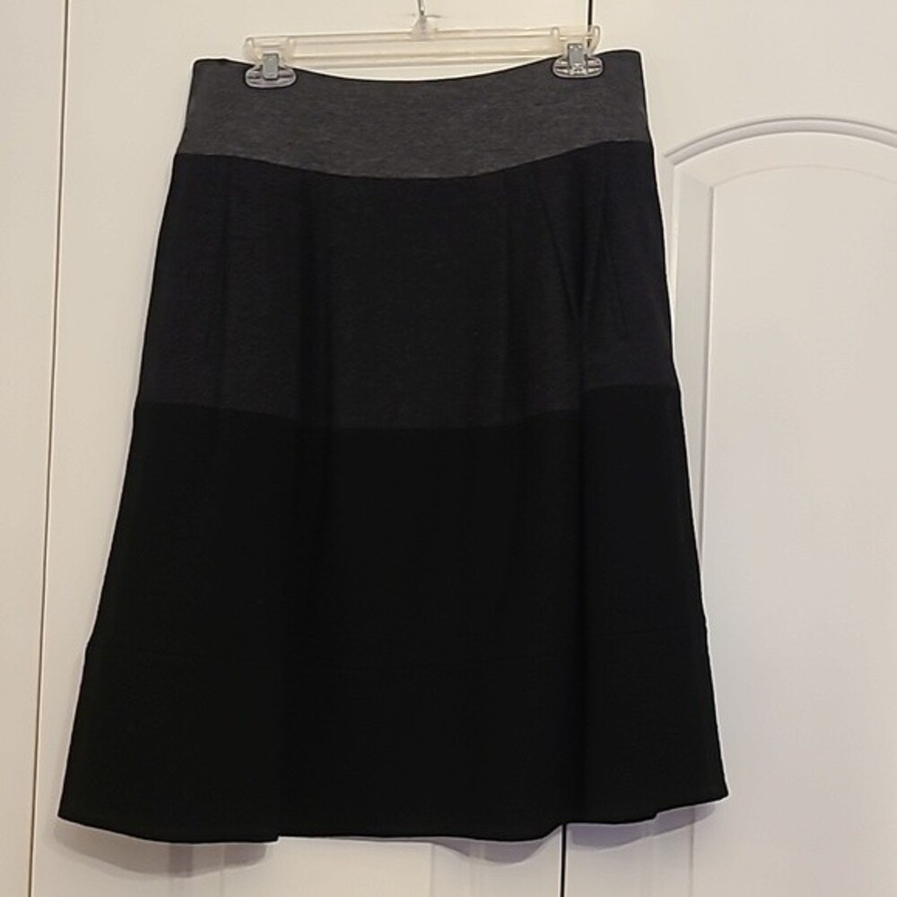 VINCE Colorblock Wool Blend A-Line Skirt Lined Pleated Gray & Black Size 8